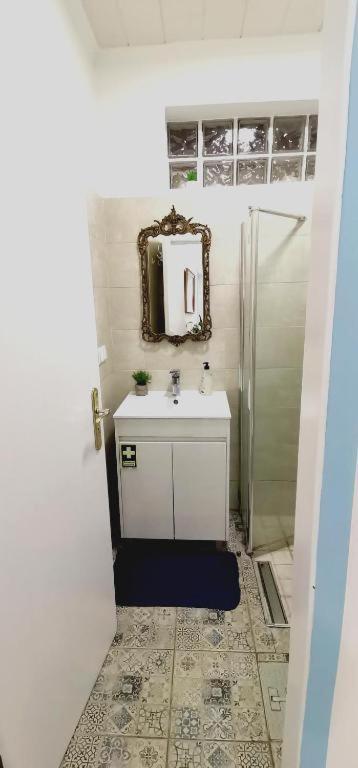 Home & Flower - Private Bedrooms Funchal Ngoại thất bức ảnh